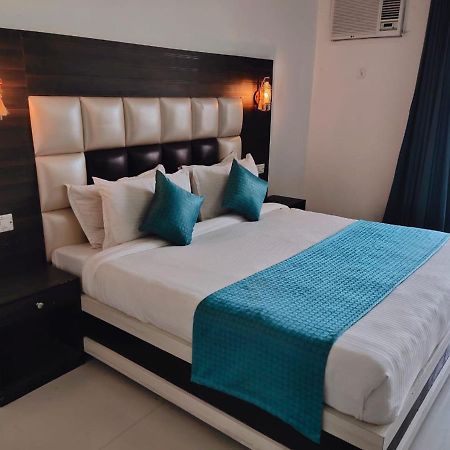 Hotel Rishikesh Inn By Rfh Екстер'єр фото