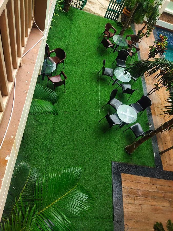 Hotel Rishikesh Inn By Rfh Екстер'єр фото